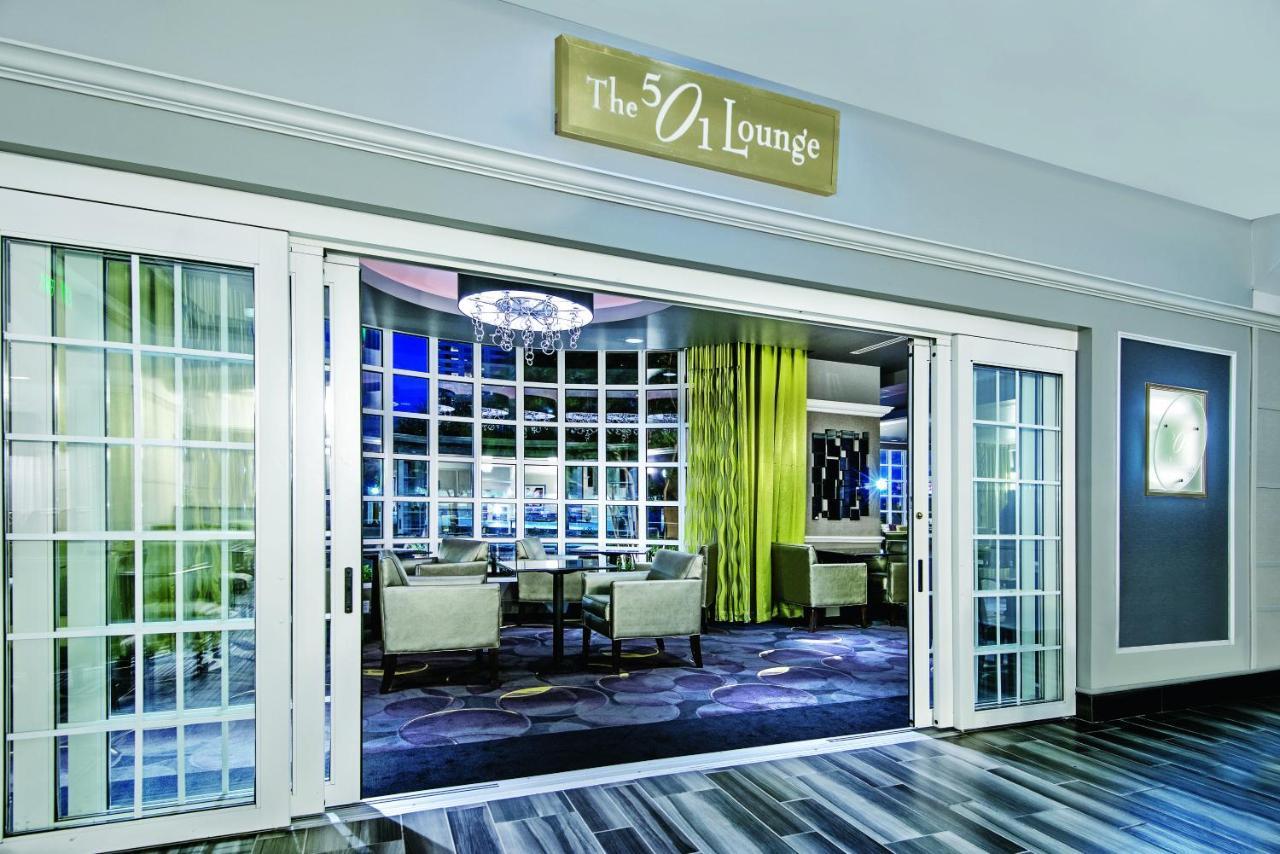 La Quinta Inn & Suites By Wyndham San Antonio Riverwalk Екстер'єр фото