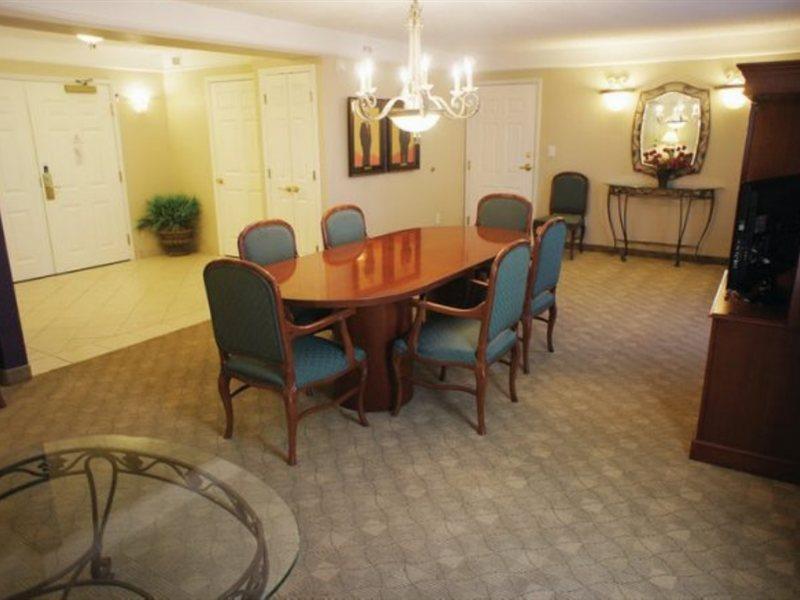 La Quinta Inn & Suites By Wyndham San Antonio Riverwalk Екстер'єр фото